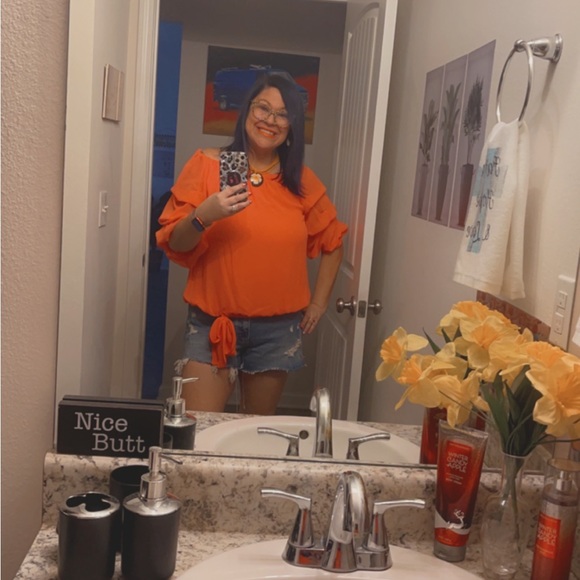 Meet your Posher, Lindsay - Picture 6 of 16